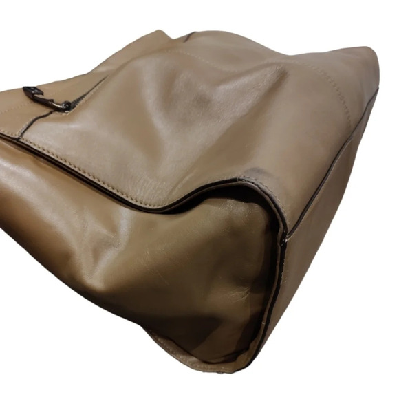 Vince Camuto Awesome Leather Satchel 😍 - Picture 8 of 15